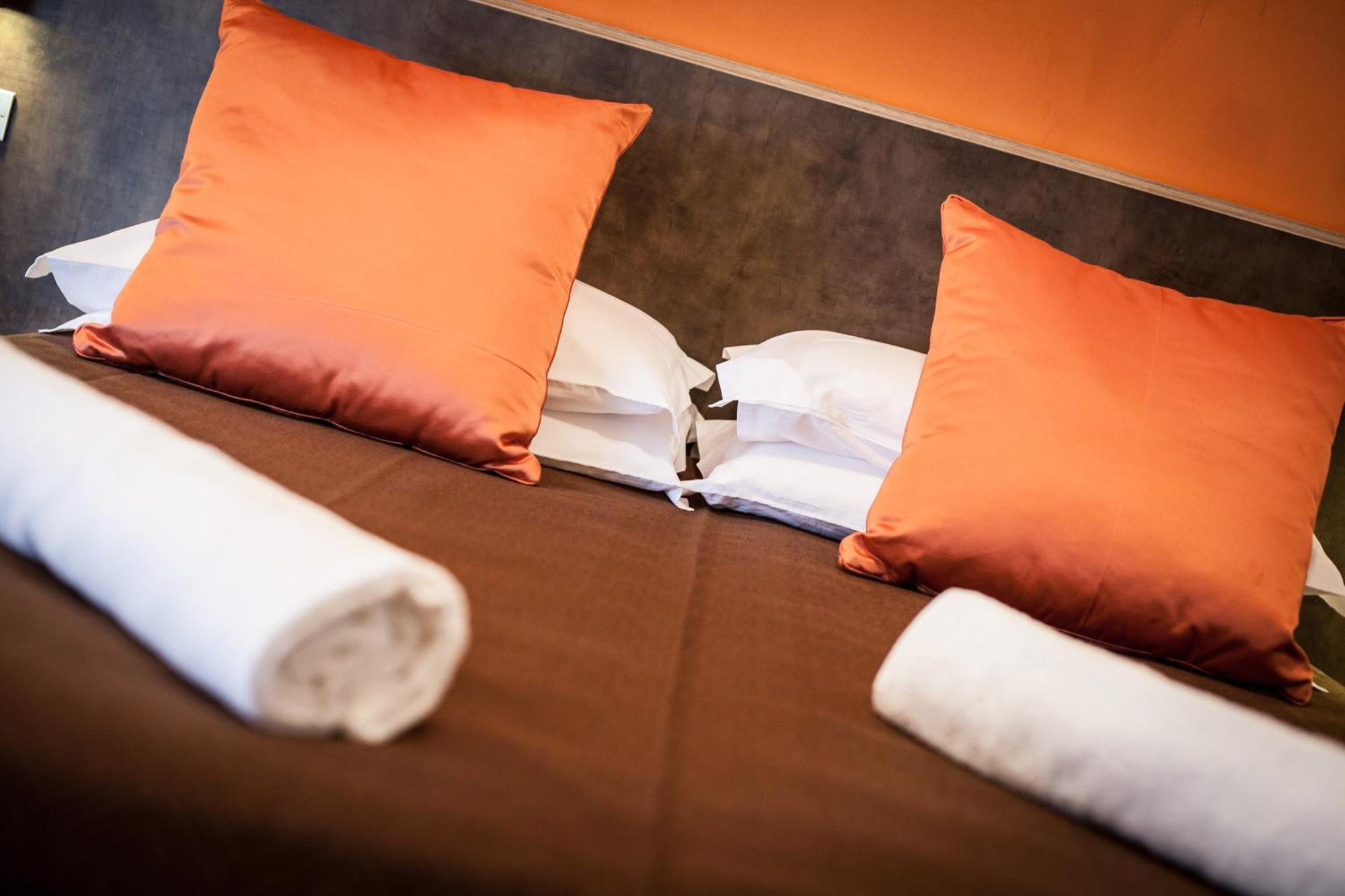 קרביה Hotel Antares חדר תמונה